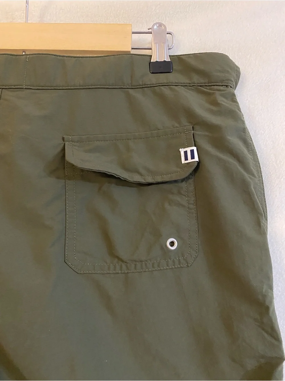 Solid & Striped olive green adjustable waist lined Kennedy swim trunks shorts